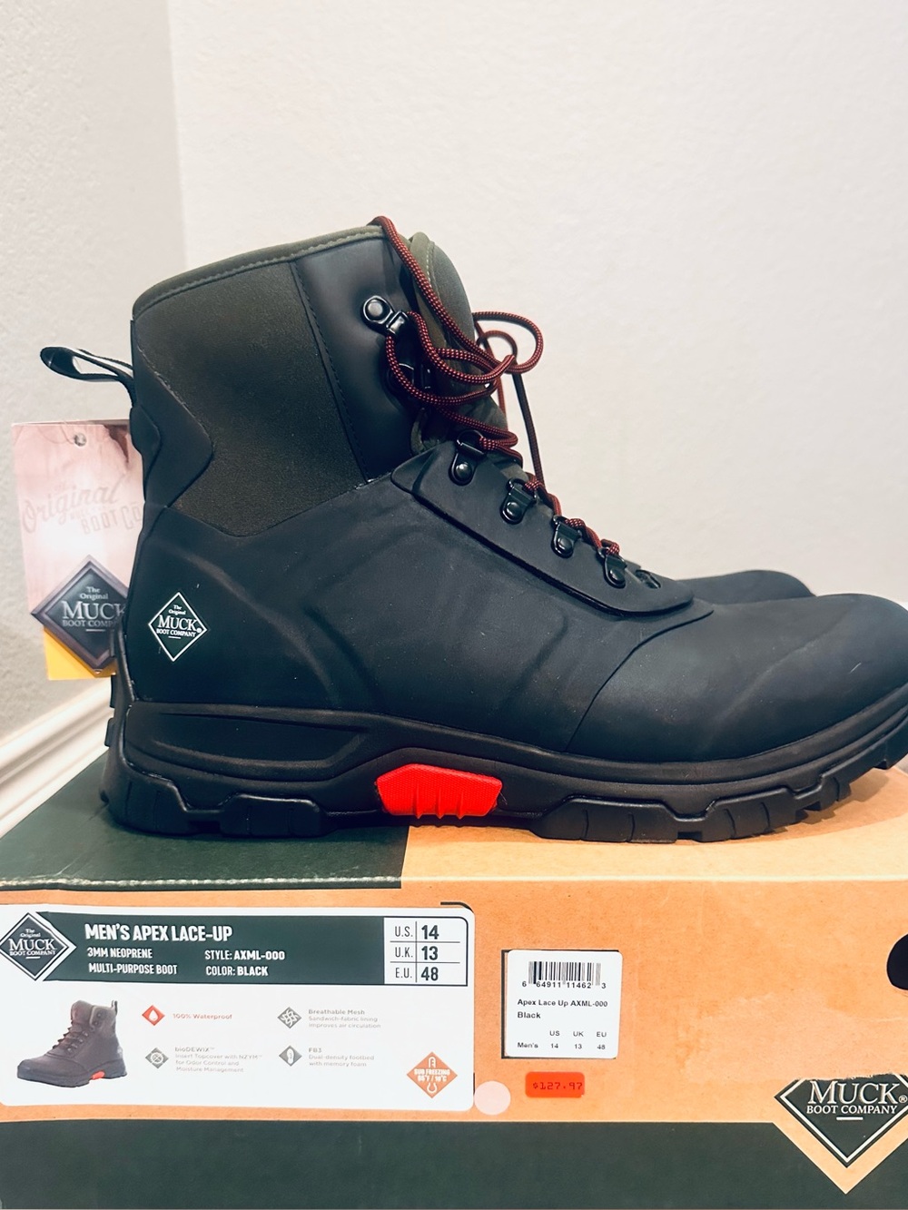 Men's Apex Lace-Up Waterproof Boot - Muck Boot Company. NWT